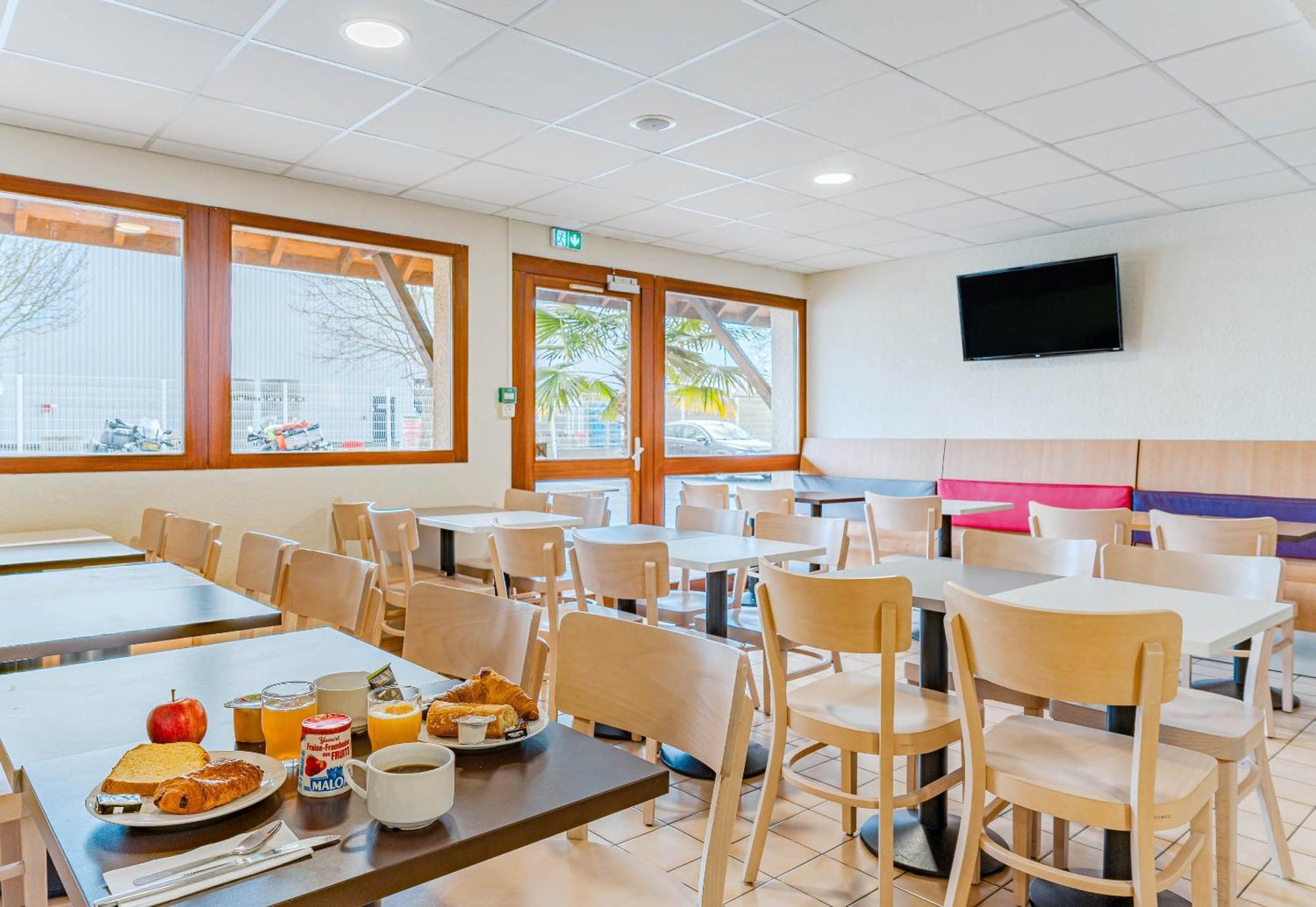 B&B Hotel Châtellerault Εξωτερικό φωτογραφία