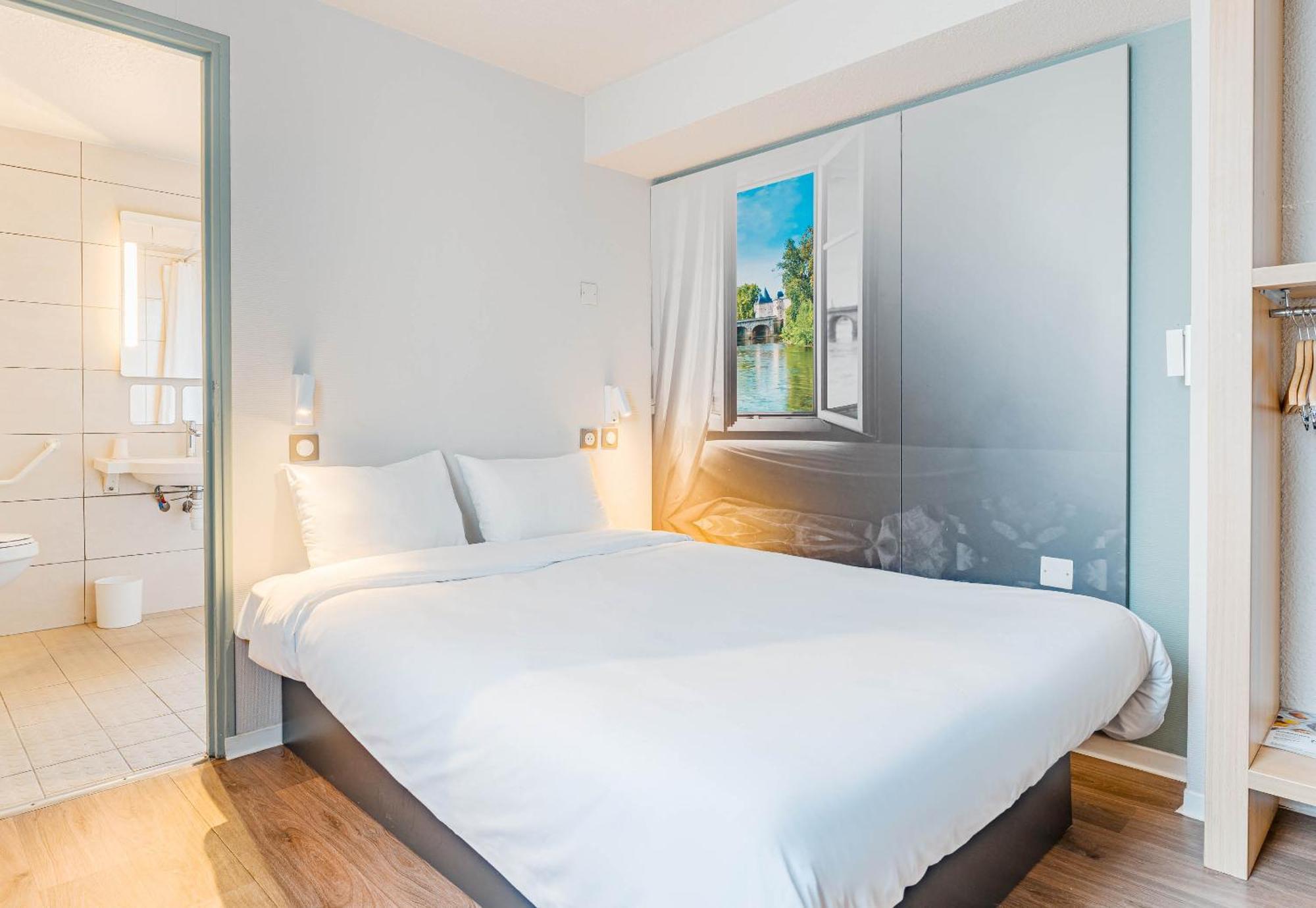 B&B Hotel Châtellerault Εξωτερικό φωτογραφία